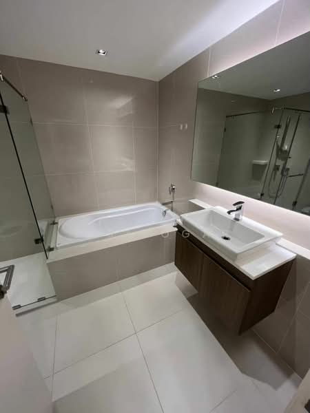 Vtara Sukhumvit 36, Bangkok, 118 Soi Saen Sabai, Phra Kanong, Khlong Toei, Bangkok, 2 Bedrooms, 65 sqm, Condo For Rent, by Pavana Sirikogar, 500182383 - DDproperty.com