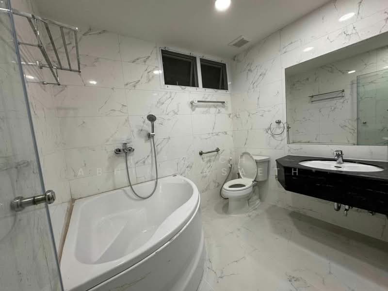 Baan Thanon Sarasin condominium, Bangkok, Sarasin, Lumphini, Pathum Wan, Bangkok, 2 Bedrooms, 95 sqm, Condo For Rent, by Intouch Abhinorasaeth, 500182392 - DDproperty.com