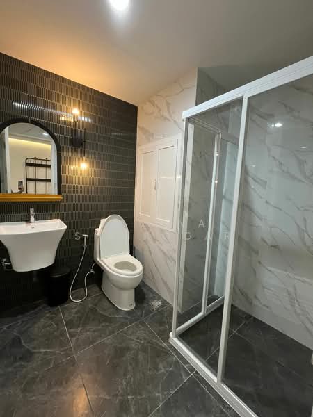 Tai Ping Towers, Bangkok, 582 Soi Sukhumvit 63, Khlong Tan Nua, Watthana, Bangkok, 2 Bedrooms, 102 sqm, Condo For Rent, by Pavana Sirikogar, 500182409 - DDproperty.com