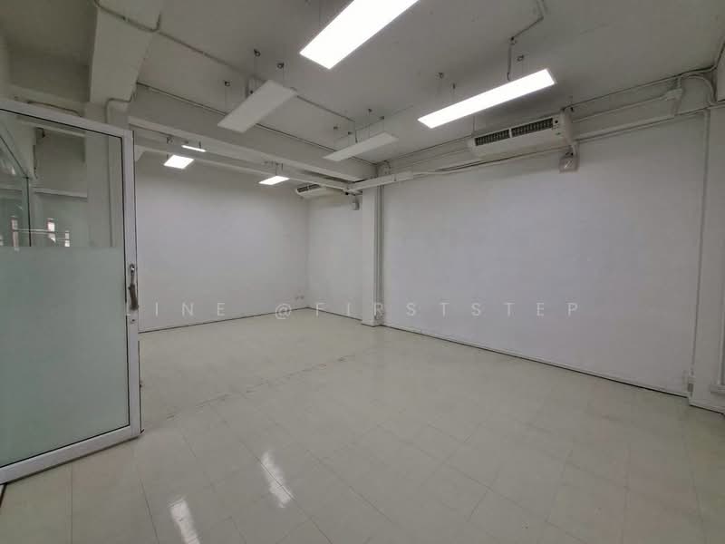 พื้นที่สำนักงาน (Office Space), สาทร-ลุมพินี ใกล้ MRT ลุมพินี, กรุงเทพ, ทุ่งมหาเมฆ, สาทร, กรุงเทพ, 309 ตร.ม., สำนักงาน ให้เช่า, โดย LINE @firststep, 500182432 - DDproperty.com
