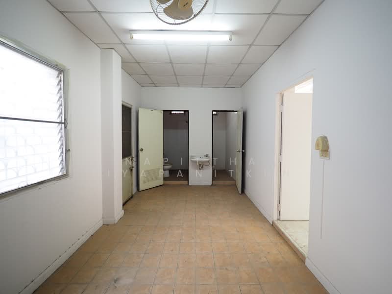 Soi Sathu Pradit 49, Rama 3 Zone, Bangkok, Bang Pong Pang, Yan Nawa, Bangkok, , 290 sqm, Shophouse For Rent, by Napittha Tiyapanitkun, 500182481 - DDproperty.com