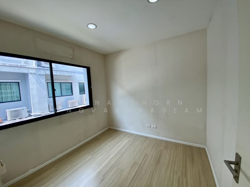 Baan Klang Muang Rama 9-Ramkhmahaeng, Bangkok, Soi Ramkhamhaeng 39, Phlapphla, Wang Thonglang, Bangkok, 3 Bedrooms, 149 sqm, Townhouse For Sale, by Thananthorn Wongvarnkaseam, 500182482 - DDproperty.com