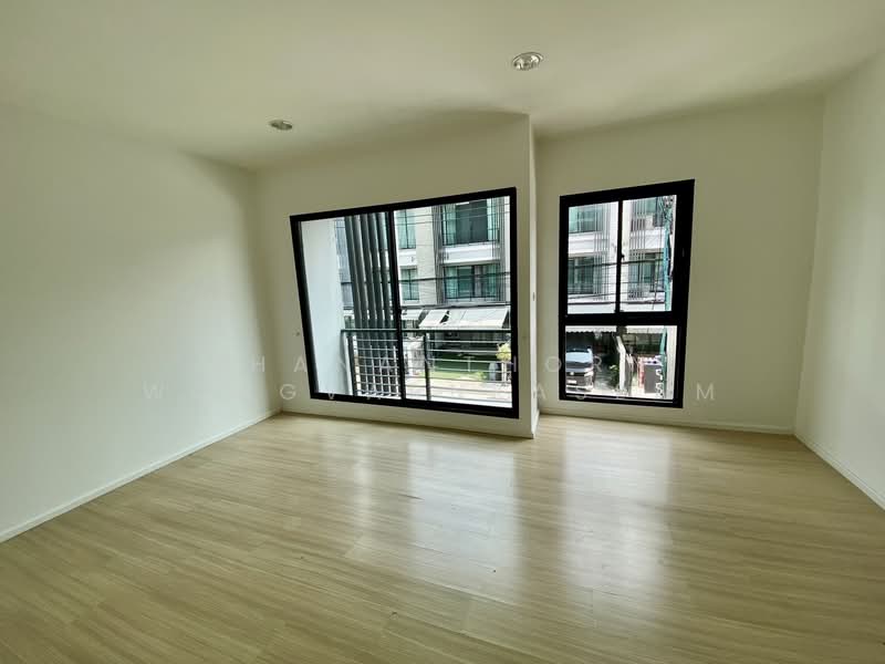 Baan Klang Muang Rama 9-Ramkhmahaeng, Bangkok, Soi Ramkhamhaeng 39, Phlapphla, Wang Thonglang, Bangkok, 3 Bedrooms, 149 sqm, Townhouse For Sale, by Thananthorn Wongvarnkaseam, 500182482 - DDproperty.com