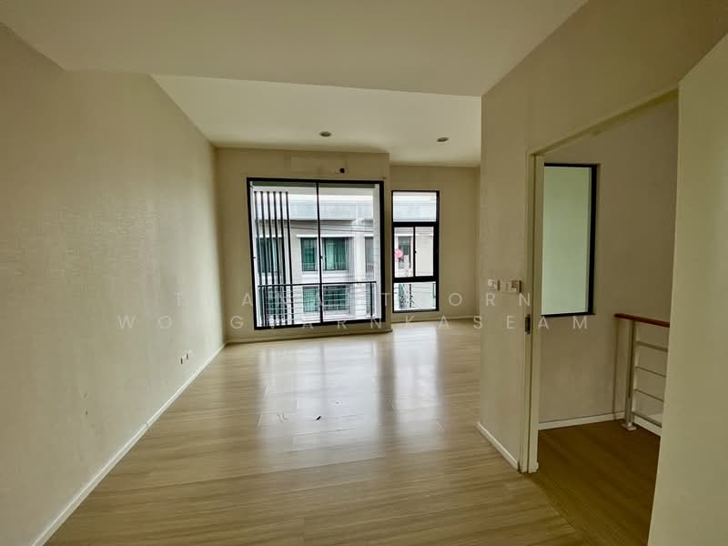 Baan Klang Muang Rama 9-Ramkhmahaeng, Bangkok, Soi Ramkhamhaeng 39, Phlapphla, Wang Thonglang, Bangkok, 3 Bedrooms, 149 sqm, Townhouse For Sale, by Thananthorn Wongvarnkaseam, 500182482 - DDproperty.com