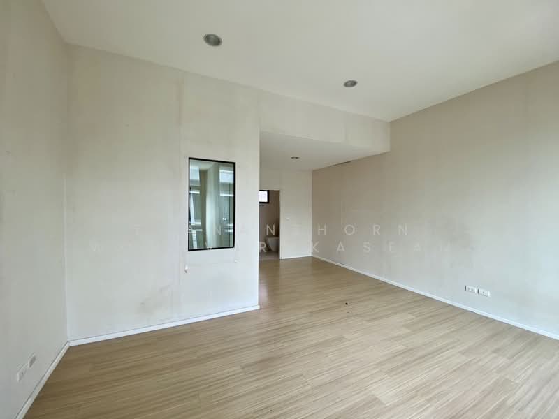 Baan Klang Muang Rama 9-Ramkhmahaeng, Bangkok, Soi Ramkhamhaeng 39, Phlapphla, Wang Thonglang, Bangkok, 3 Bedrooms, 149 sqm, Townhouse For Sale, by Thananthorn Wongvarnkaseam, 500182482 - DDproperty.com