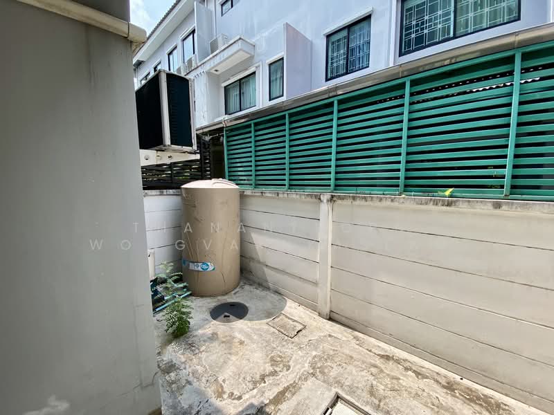 Baan Klang Muang Rama 9-Ramkhmahaeng, Bangkok, Soi Ramkhamhaeng 39, Phlapphla, Wang Thonglang, Bangkok, 3 Bedrooms, 149 sqm, Townhouse For Sale, by Thananthorn Wongvarnkaseam, 500182482 - DDproperty.com