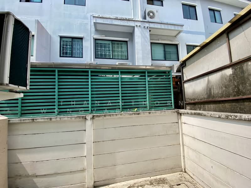 Baan Klang Muang Rama 9-Ramkhmahaeng : บ้านกลางเมือง พระราม 9-รามคำแหง, กรุงเทพ, ซอย รามคำแหง 39, พลับพลา, วังทองหลาง, กรุงเทพ, 149 ตร.ม., ทาวน์เฮ้าส์ ขาย, โดย Thananthorn Wongvarnkaseam, 500182482 - DDproperty.com