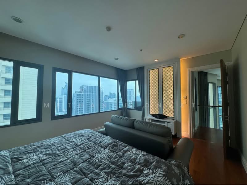 Bright Sukhumvit 24, Bangkok, Sukhumvit 24 Alley, Khong Tan, Khlong Toei, Bangkok, 3 Bedrooms, 180 sqm, Condo For Sale, by Methanee Onrat, 500182500 - DDproperty.com