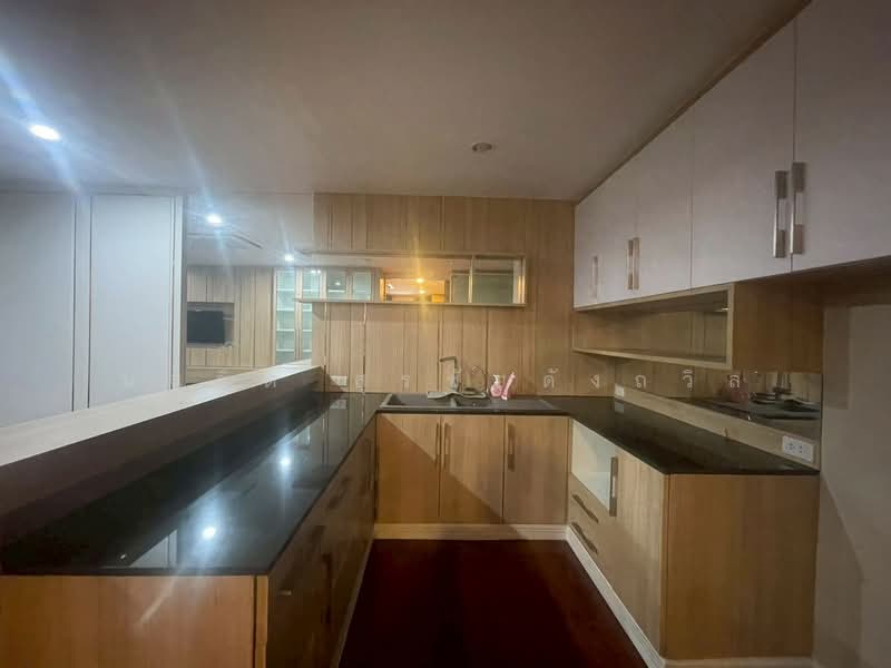 Suanmali Center, Bangkok, Khlong Maha Nak, Pom Prap Sattru Phai, Bangkok, 1 Bedroom, 166 sqm, Townhouse For Rent, by Monchit Surachaidunthavin, 500182512 - DDproperty.com