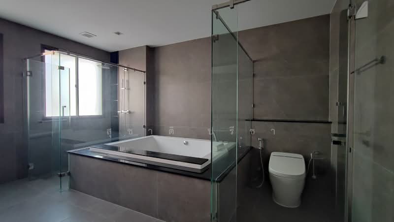 Grand Bangkok Boulevard Bangna-Onnut : แกรนด์ บางกอก บูเลอวาร์ด บางนา - อ่อนนุช, กรุงเทพ, ถนน สุขาภิบาล 2, ดอกไม้, ประเวศ, กรุงเทพ, 573 ตร.ม., บ้านเดี่ยว ขาย, โดย สุชาติ ปรีชา, 500182513 - DDproperty.com