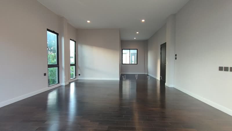 Grand Bangkok Boulevard Bangna-Onnut, Bangkok, Sukhaphiban 2 Road, Dok Mai, Prawet, Bangkok, 4 Bedrooms, 573 sqm, Single Detached House For Sale, by สุชาติ ปรีชา, 500182513 - DDproperty.com