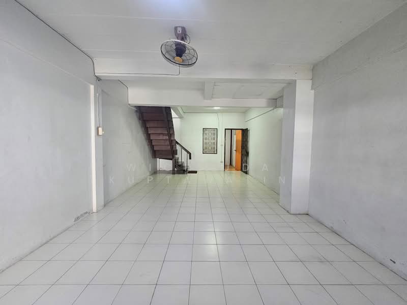 Rin Thong Village Ramkhamhaeng190, Bangkok, รามคำแหง190, Saen Sab, Min Buri, Bangkok, 2 Bedrooms, 56 sqm, Townhouse For Sale, by Wichsuda Kuptawatin, 500182546 - DDproperty.com