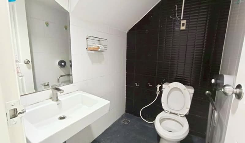 Areeya Tobe Kaset-Nawamintr, Bangkok, Lat Pla Khao Road, Chorake Bua, Lat Phrao, Bangkok, 4 Bedrooms, 118 sqm, Townhouse For Sale, by ชนะชาติ นนท์ตา, 500182559 - DDproperty.com