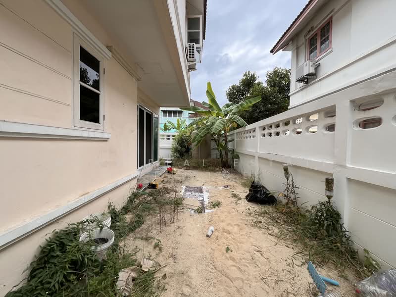 Lalin Greenville Ladkrabang 14/1, Samut Prakan, Soi Moo Ban Lalin Green, Rachathewa, Bang Plee, Samut Prakan, 4 Bedrooms, 230 sqm, Single Detached House For Sale, by HOME Real Estate Service, 500182575 - DDproperty.com