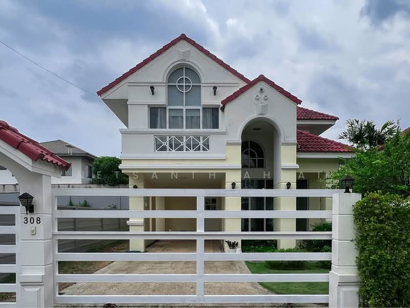 Baan Baramed, Bangkok, Soi 62, Chaloem Phrakiat Ratchakan Thi 9, Dok Mai, Prawet, Bangkok, 3 Bedrooms, 200 sqm, Single Detached House For Rent, by Netsanthiah Ai, 500182584 - DDproperty.com