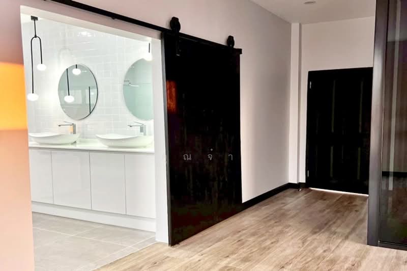 หมู่บ้านบางนาวิลล่า, Samut Prakan, Bang Kaeo, Bang Plee, Samut Prakan, 4 Bedrooms, 250 sqm, Single Detached House For Sale, by คุณจ๋า, 500182607 - DDproperty.com