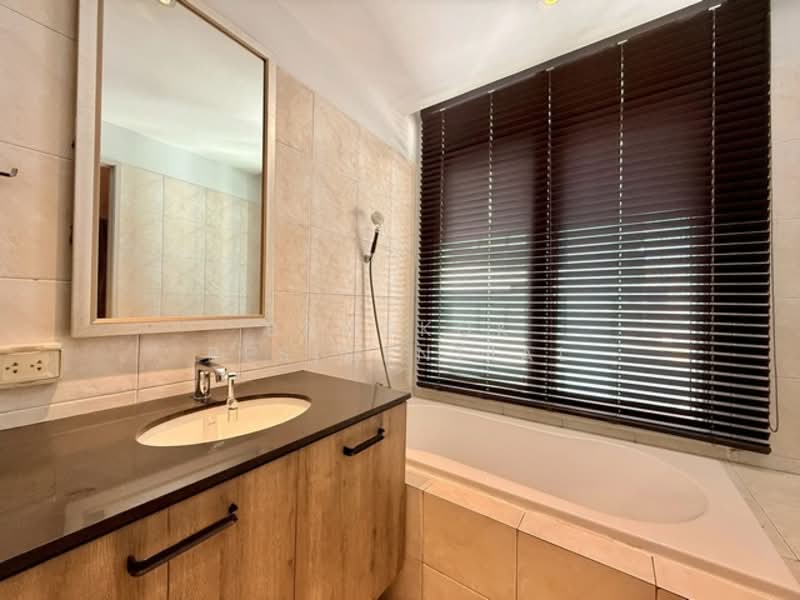 Hampton Residence Thonglor, Bangkok, Soi Charoen Suk, Khlong Tan Nua, Watthana, Bangkok, 4 Bedrooms, 242 sqm, Condo For Rent, by Bangkok Residential, 500182608 - DDproperty.com