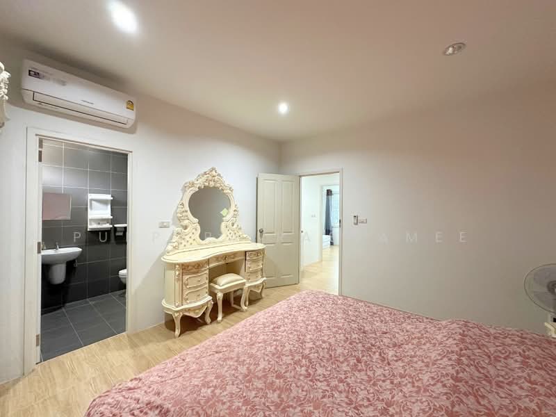 Baan Thongsiri 3 Baan Kluay-Sai Noi, Nonthaburi, Baan Kluai-Sai Noi Road, Sai Yai, Sai Noi, Nonthaburi, 3 Bedrooms, 130 sqm, Townhouse For Sale, by Punpapa Rassamee, 500182628 - DDproperty.com