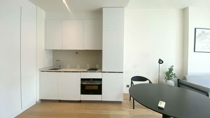 The Strand Thonglor, Bangkok, 36 Soi Sukhumvit 55, Khlong Tan Nua, Watthana, Bangkok, 1 Bedroom, 55 sqm, Condo For Rent, by Ratsarin Sirinipaspong, 500182641 - DDproperty.com