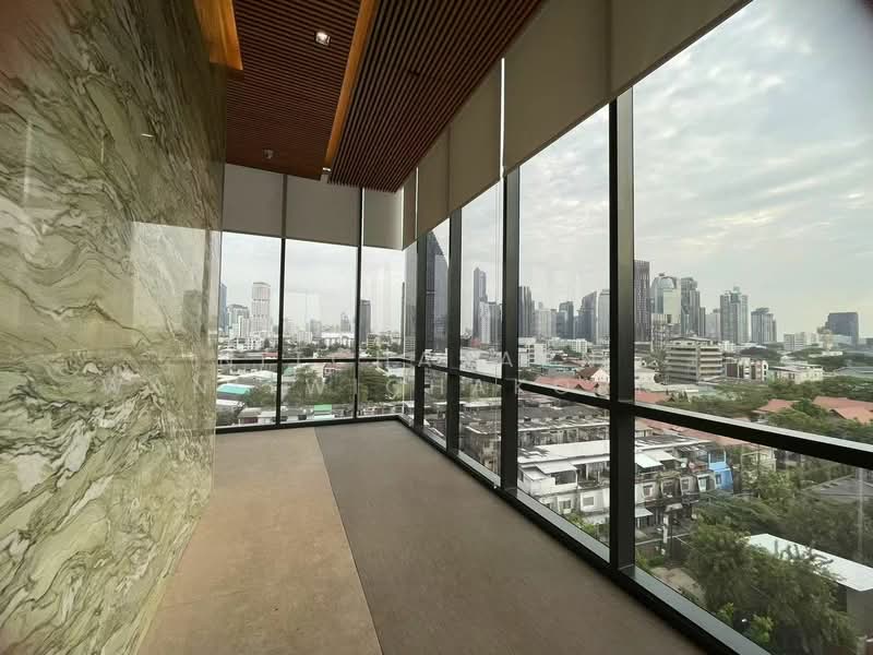 Oka Haus Sukhumvit 36, Bangkok, 3399 Rama 4 Road, Khong Tan, Khlong Toei, Bangkok, 2 Bedrooms, 50 sqm, Condo For Sale, by Nitchakarn  Wanitwichakornkit , 500182642 - DDproperty.com