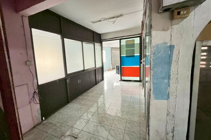 ถนนสุคนธสวัสดิ์ แขวงลาดพร้าว เขตบางกะปิ กทม. 10240, Bangkok, สุคนธสวัสดิ์, Khlong Chan, Bang Kapi, Bangkok, 3 Bedrooms, 150 sqm, Townhouse For Sale, by สง่าชัย ไทรทองคำ, 500182648 - DDproperty.com