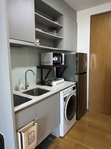 Noble Revo Silom, Bangkok, 88 Soi Surasak Surasak Road, Silom, Bang Rak, Bangkok, 1 Bedroom, 34 sqm, Condo For Rent, by Komkrit  Arunvessased , 500182663 - DDproperty.com