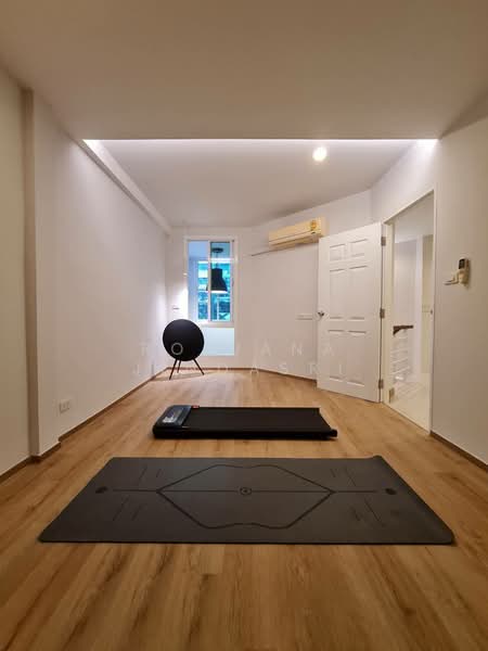 3-BR Townhouse, Bangkok, Khlong Tan Nua, Watthana, Bangkok, 3 Bedrooms, 150 sqm, Townhouse For Sale, by Rojjana Jindasri, 500182690 - DDproperty.com