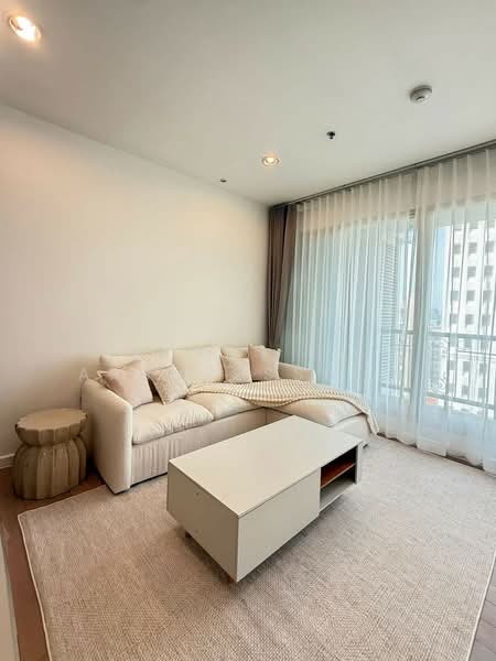 The Address Chidlom, Bangkok, Ploenchit Road, Lumphini, Pathum Wan, Bangkok, 1 Bedroom, 55 sqm, Condo For Sale, by Komkrit  Arunvessased , 500182691 - DDproperty.com