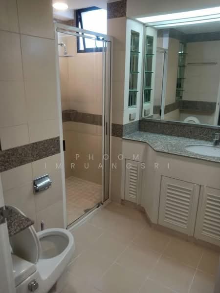 President Park Sukhumvit 24, Bangkok, 99 Sukhumvit 24 Alley, Khlongtoei Nua, Watthana, Bangkok, 3 Bedrooms, 262 sqm, Condo For Rent, by Phoom Imruangsri, 500182701 - DDproperty.com