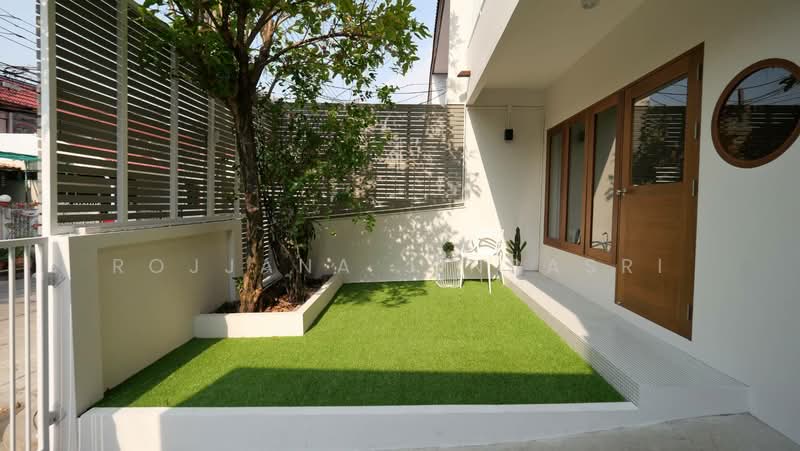 3-BR House, Bangkok, Khlong Tan Nua, Watthana, Bangkok, 3 Bedrooms, 165 sqm, Single Detached House For Sale, by Rojjana Jindasri, 500182723 - DDproperty.com
