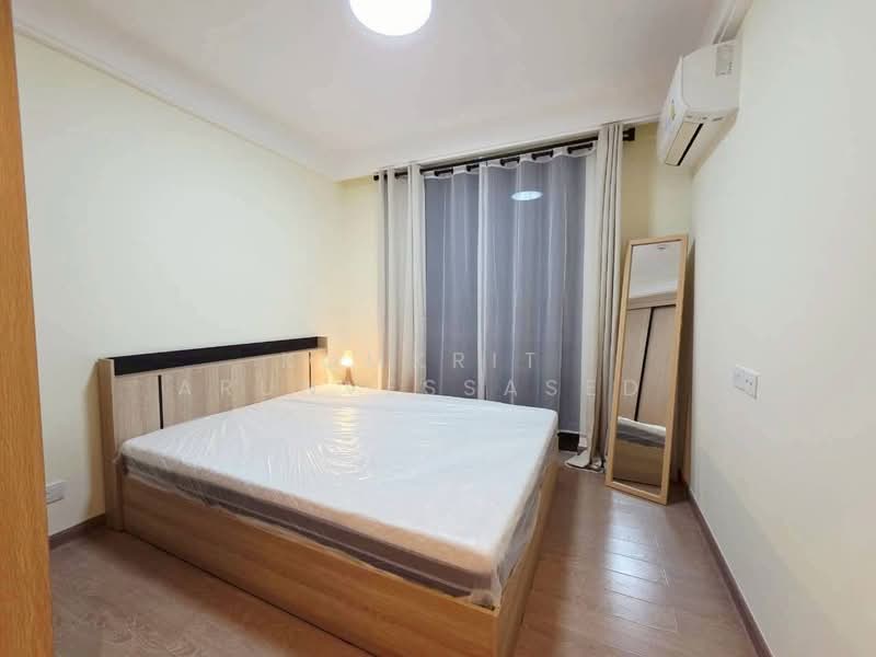 Regal Sathon-Naradhiwas, Bangkok, Naradhiwas Rajanagarindra Road, Thung Maha Mek, Sathon, Bangkok, 1 Bedroom, 37 sqm, Condo For Rent, by Komkrit  Arunvessased , 500182759 - DDproperty.com