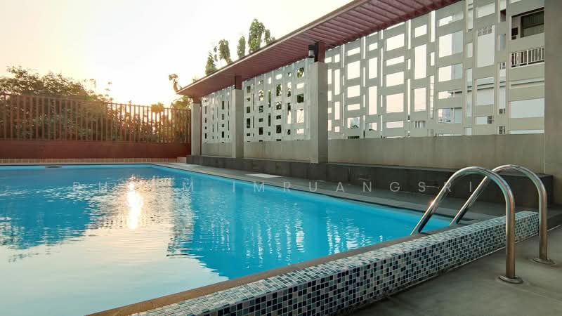 The Maple Sathon-Narathiwat, Bangkok, Narathiwatratchanakharin, Thung Wat Don, Sathon, Bangkok, 2 Bedrooms, 60 sqm, Condo For Rent, by Phoom Imruangsri, 500182760 - DDproperty.com