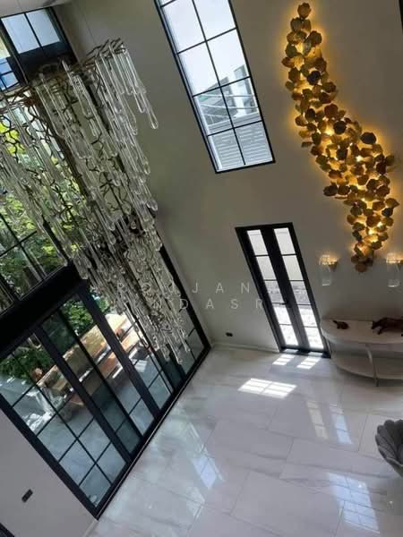 Quarter 31, Bangkok, 333 Soi Sukhumvit 31, Khlong Tan Nua, Watthana, Bangkok, 4 Bedrooms, 425 sqm, Townhouse For Sale, by Rojjana Jindasri, 500182812 - DDproperty.com