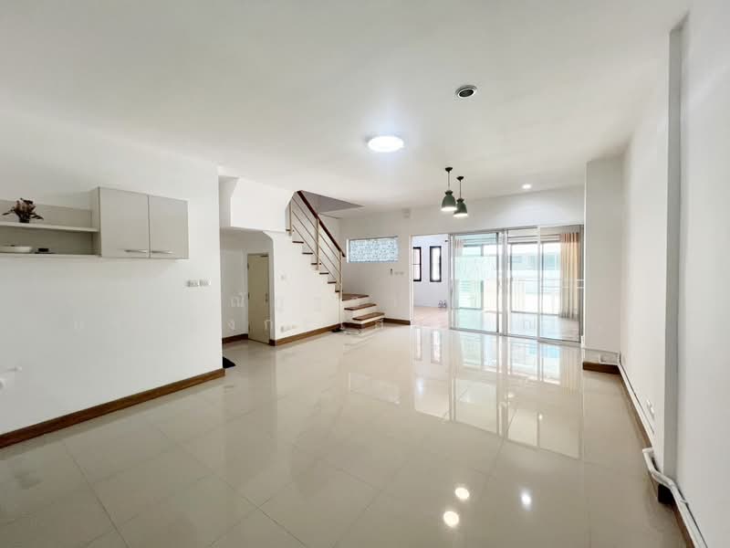 The Trust Town Ratchapruek - Rattanathibet, Nonthaburi, 98 Ratchaphruek Road, Om Kret, Pak Kret, Nonthaburi, 3 Bedrooms, 120 sqm, Townhouse For Sale, by ณัฏฐ์อาณา บรรยงกะเสนา ณ อยุธยา, 500182860 - DDproperty.com