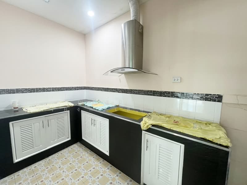 The Trust Town Ratchapruek - Rattanathibet, Nonthaburi, 98 Ratchaphruek Road, Om Kret, Pak Kret, Nonthaburi, 3 Bedrooms, 120 sqm, Townhouse For Sale, by ณัฏฐ์อาณา บรรยงกะเสนา ณ อยุธยา, 500182860 - DDproperty.com