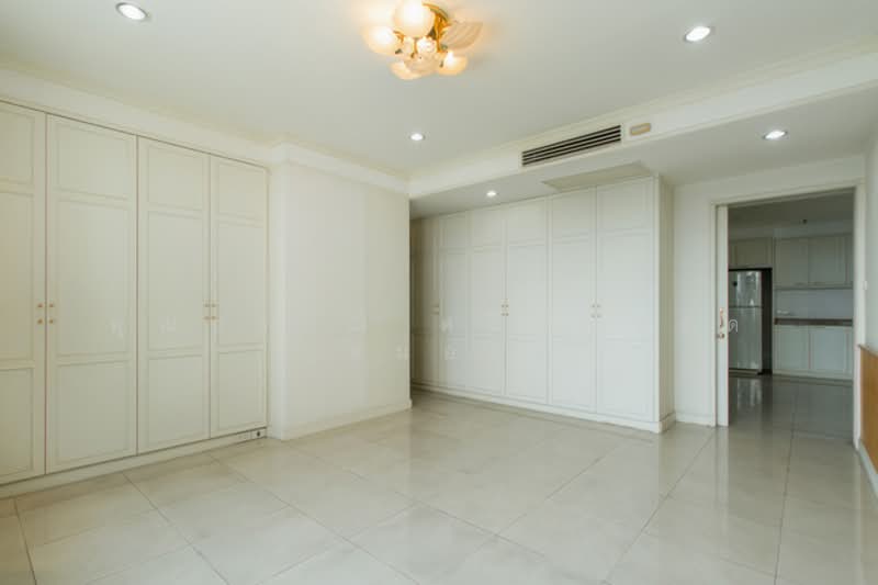 Riverine Place, Nonthaburi, 167 Phibun Songkhram Rd, Suan Yai, Muang Nonthaburi, Nonthaburi, 3 Bedrooms, 244 sqm, Condo For Sale, by คุณปราณี ศรีบุญรอด (หน่อย), 500182871 - DDproperty.com