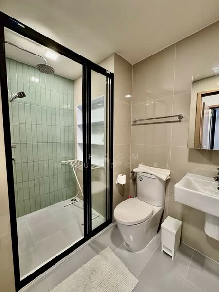 FLO by Sansiri, Bangkok, Somdet Chaopraya Road, Khlong San, Khlong San, Bangkok, 2 Bedrooms, 64 sqm, Condo For Rent, by Phoom Imruangsri, 500182873 - DDproperty.com