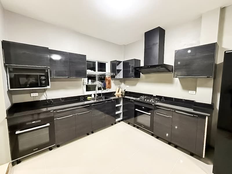 บ้านเดี่ยวขายในพัทยาตะวันออก อนุญาตให้เลี้ยงสัตว์ได้, ชลบุรี, บางละมุง, บางละมุง, ชลบุรี, 208 ตร.ม., บ้านเดี่ยว ขาย, โดย PLC real estate, 500182887 - DDproperty.com