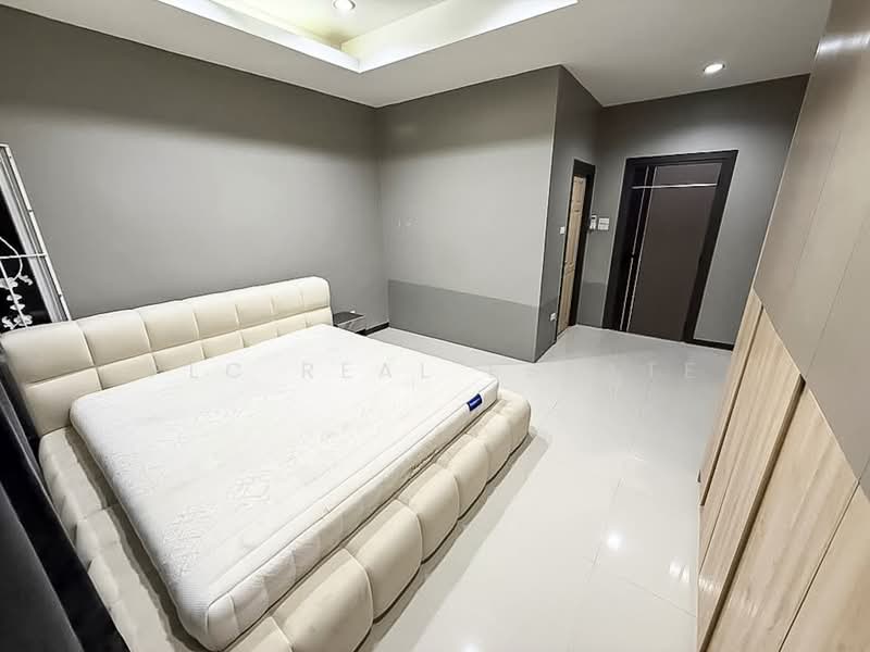 Single house for Sale in East Pattaya Pet-friendly, Chon Buri (Pattaya), Bang Lamung, Bang Lamung (Pattaya), Chon Buri (Pattaya), 3 Bedrooms, 208 sqm, Single Detached House For Sale, by PLC real estate, 500182887 - DDproperty.com