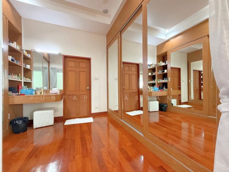 Perfect Place Sukhumvit 77-Suvarnabhumi, Samut Prakan, Lat Krabang Road, Rachathewa, Bang Plee, Samut Prakan, 3 Bedrooms, 300 sqm, Single Detached House For Sale, by Punpapa Rassamee, 500182947 - DDproperty.com