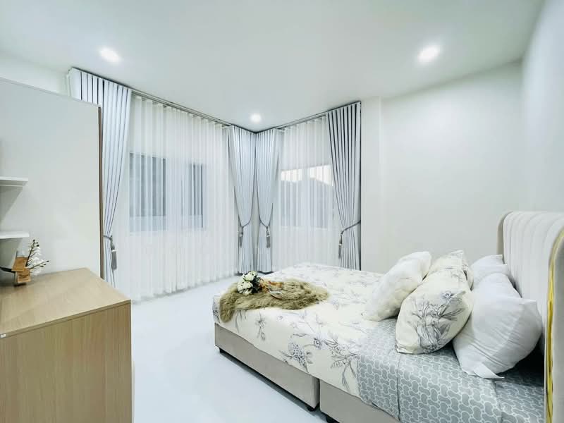 รัตนากรวิลเลจ 24, Chon Buri (Pattaya), Nong Pru, Bang Lamung (Pattaya), Chon Buri (Pattaya), 2 Bedrooms, 148 sqm, Single Detached House For Sale, by Nahathai Boonmachay, 500182958 - DDproperty.com