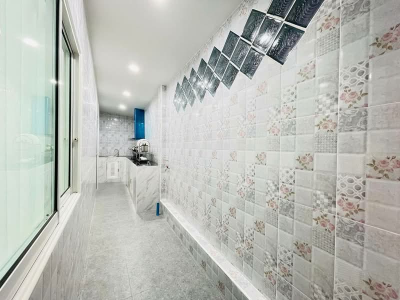 รัตนากรวิลเลจ 24, ชลบุรี, หนองปรือ, บางละมุง, ชลบุรี, 148 ตร.ม., บ้านเดี่ยว ขาย, โดย Nahathai Boonmachay, 500182958 - DDproperty.com