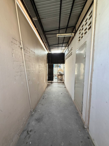 เมืองทองแลนด์แอนด์เฮ้าส์, Chon Buri (Pattaya), Nong - Kham, Si Racha, Chon Buri (Pattaya), 2 Bedrooms, 94 sqm, Townhouse For Sale, by The Best Property นุช, 500183079 - DDproperty.com