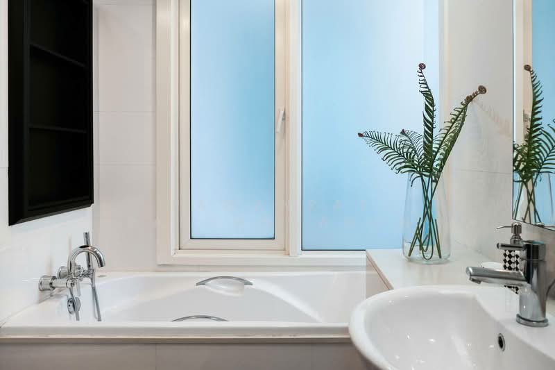 Siri Residence, Bangkok, 21 Soi Sukhumvit 24, Khong Tan, Khlong Toei, Bangkok, 1 Bedroom, 60 sqm, Condo For Rent, by Pawanrat Panchawanon, 500183083 - DDproperty.com