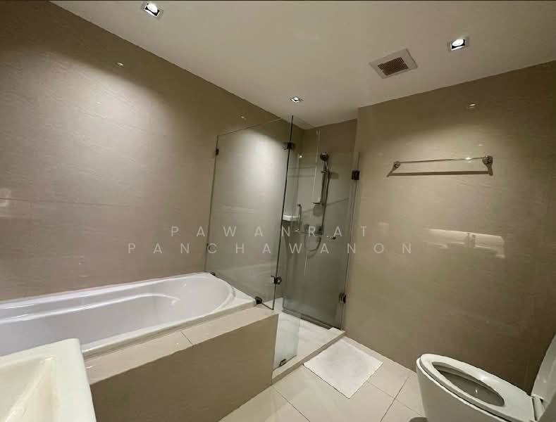 Vtara Sukhumvit 36, Bangkok, 118 Soi Saen Sabai, Phra Kanong, Khlong Toei, Bangkok, 1 Bedroom, 69 sqm, Condo For Rent, by Pawanrat Panchawanon, 500183124 - DDproperty.com