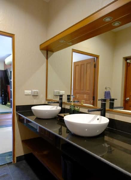 7R0997 House with common pool 3 bedroom 2 bathroom 75,000/month at rawai have fully furnished, Phuket, Rawai, Muang Phuket, Phuket, 3 Bedrooms, 150 sqm, Single Detached House For Rent, by PK LIFE Property, 500183159 - DDproperty.com