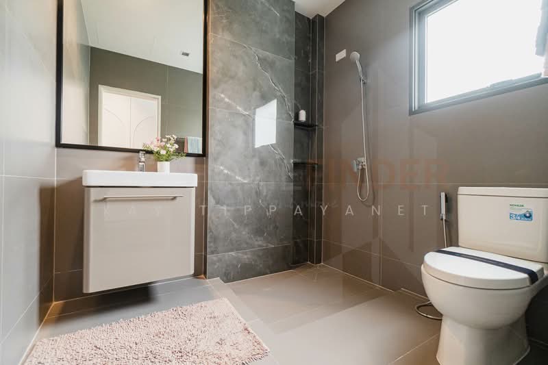 Bangkok Boulevard Signature Sathorn-Pinklao, Nonthaburi, Bang Kruai-Chong Tanom Road, Mahasawat, Bang Kruai, Nonthaburi, 4 Bedrooms, 391 sqm, Single Detached House For Sale, by Kay Tippayanet, 500183168 - DDproperty.com