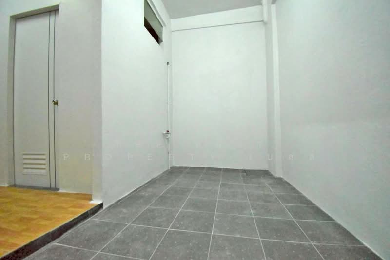 หมู่บ้านสินทวีงามเจริญ ท่าข้าม, Bangkok, Tha Kham, Bang Khun Thian, Bangkok, 2 Bedrooms, 100 sqm, Townhouse For Sale, by The Best Property เบลล์, 500183186 - DDproperty.com