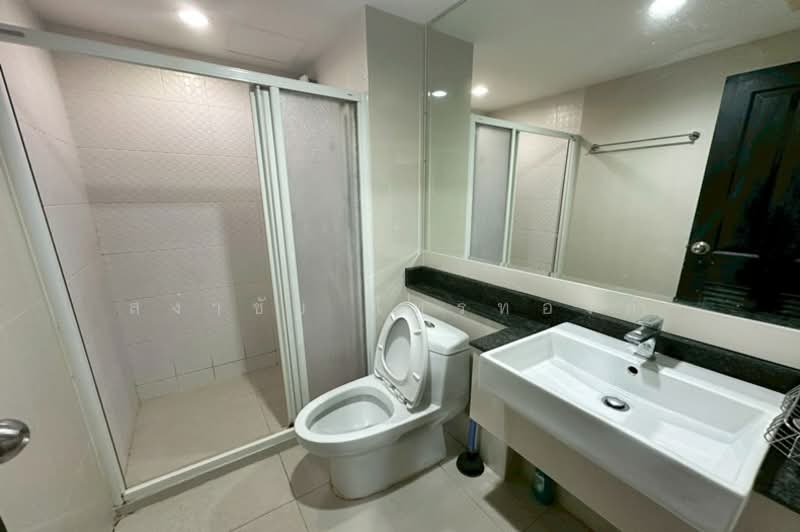 The Kris Ratchada 17, Bangkok, Inthamara 45 Alley, Din Daeng, Din Daeng, Bangkok, 1 Bedroom, 27 sqm, Condo For Sale, by สง่าชัย ไทรทองคำ, 500183203 - DDproperty.com