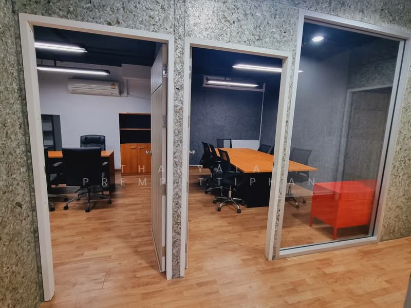 Sukhumvit Suite, Bangkok, 19 Soi Sukhumvit 13, Khlongtoei Nua, Watthana, Bangkok, 1 Bedroom, 125 sqm, Condo For Rent, by Thanyalak Premputtiphan, 500183240 - DDproperty.com